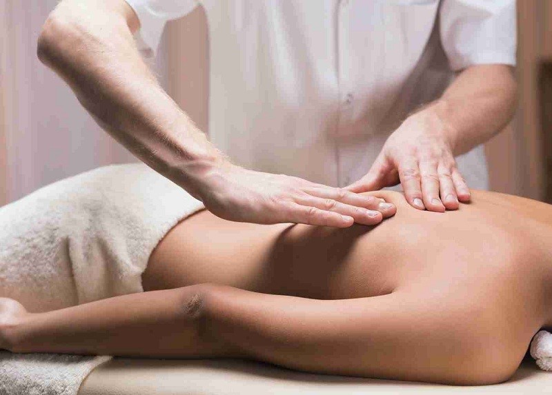 Yoni massage nên được thực hiện bởi người khác giới để đạt hiệu quả cao